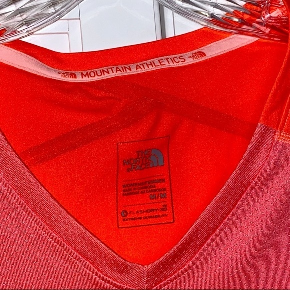 The North Face | Florescent Orange Tee Shirt Sleeves Mountain Athletics Medium - Picture 9 of 13